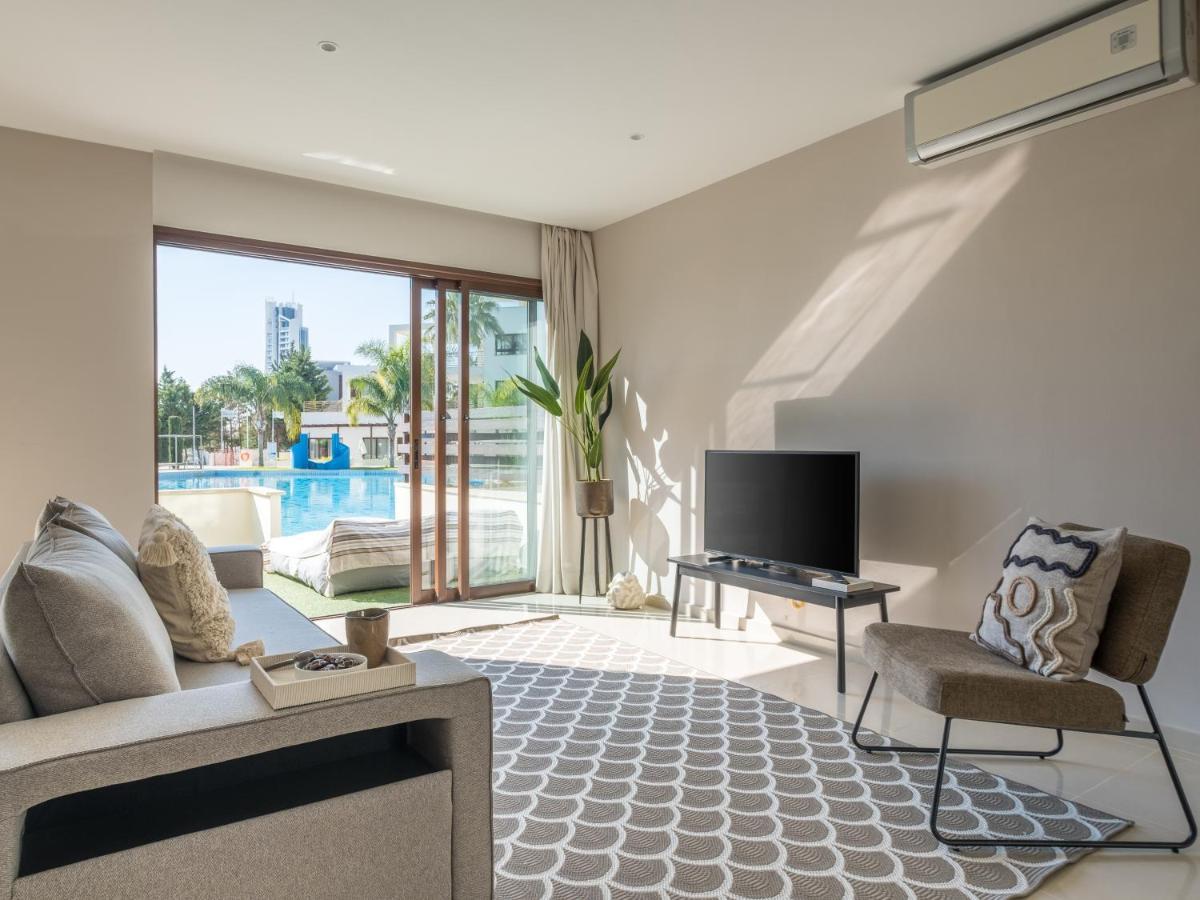 Sanders Aqua Park Resort - Precious 3-Bedroom Holiday Home With Shared Pool Limassol Exterior foto